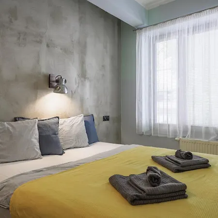 Industrial Basement řipská 26 Apartamento
