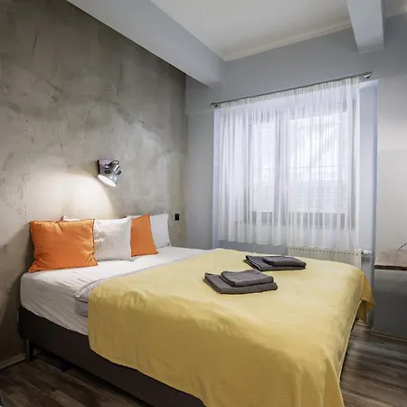 Industrial In Base Ripska 26 *