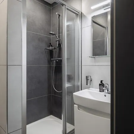 Daire Industrial In Base Ripska 26